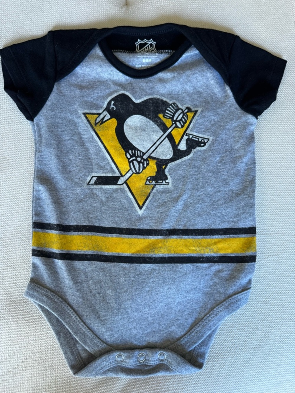 Pittsburgh Steelers & Penguins Baby Onesie Set - Black & White with Gold Accents - Picture 5 of 7